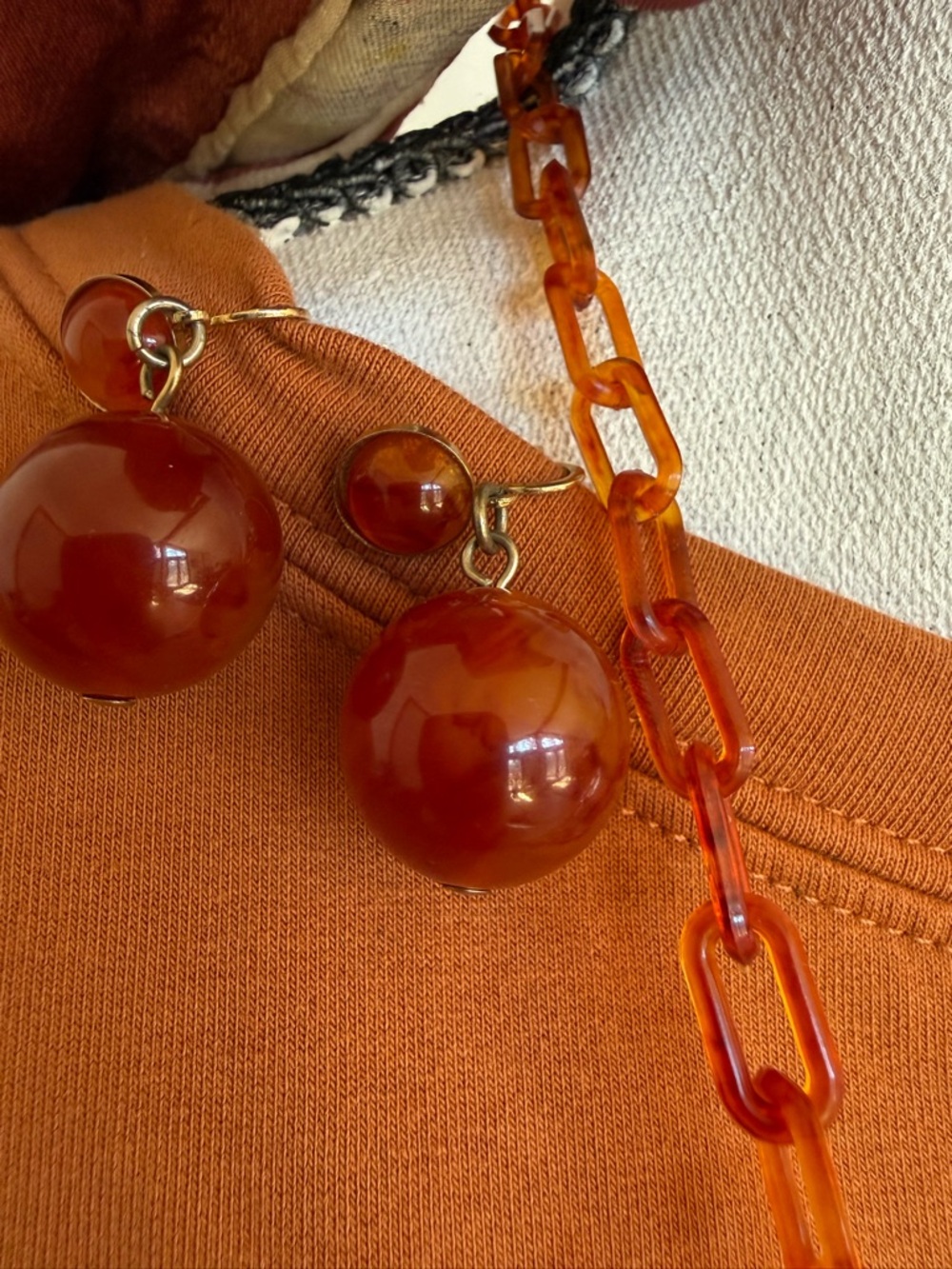 Vintage lucite?  Coin Pendant Necklace - Women Jewelry amber color - Picture 6 of 13